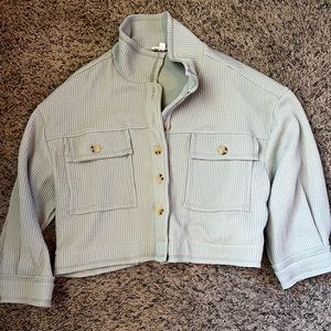 Blu Pepper Button Down Cropped Shirt